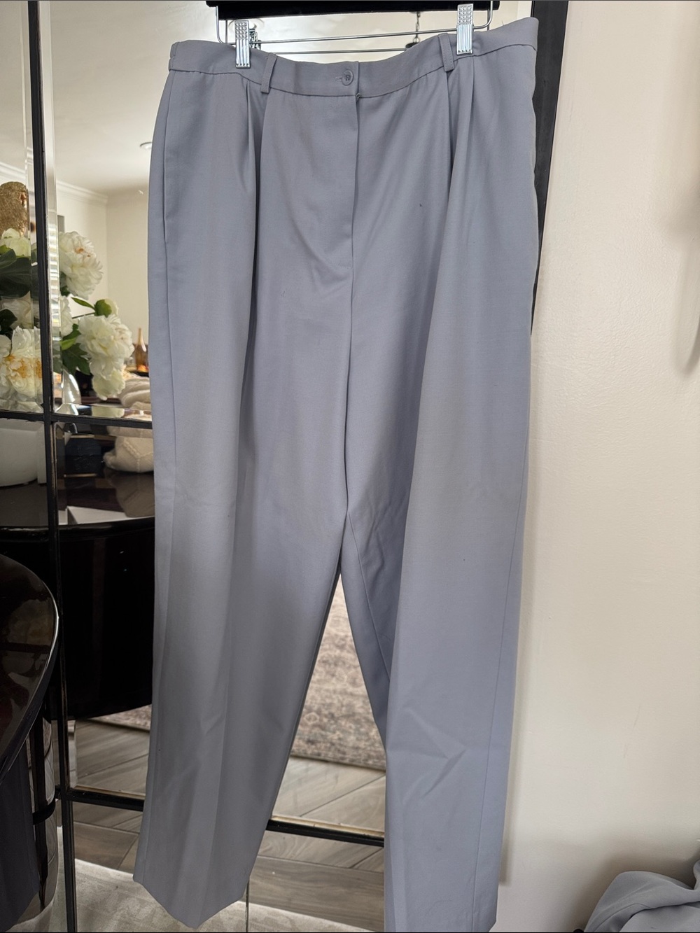 Women’s Classic Pleated Dress Pants - Light Blue